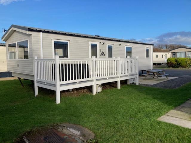 3 Bedroom Modern Caravan Sleeps Up To 8 Millom Exteriér fotografie